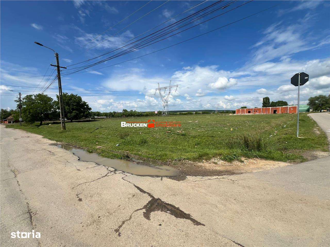 Teren intravilan deosebit de vanzare in Marghita - Imagine principală: 4/6