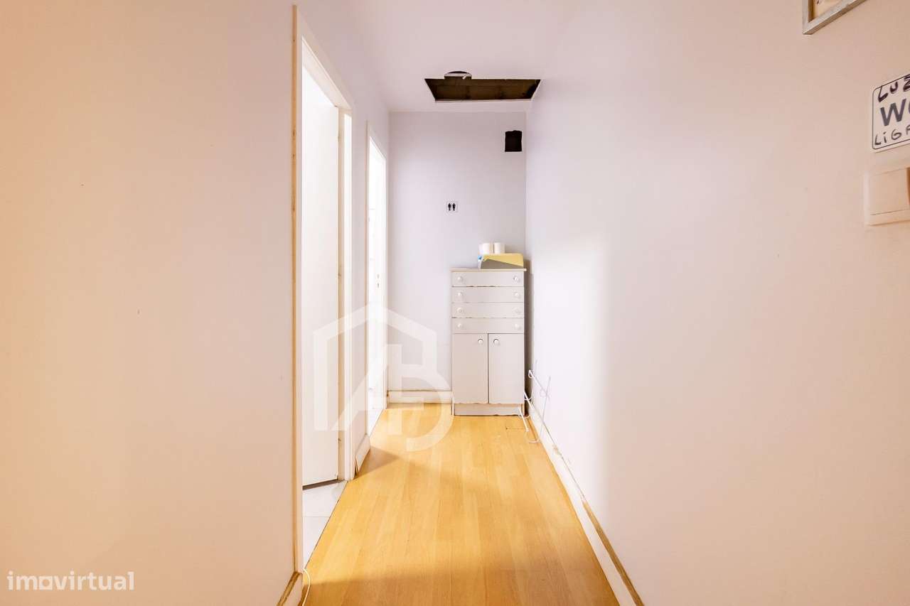 Loja com cave  Praça do Avião, Leiria-8