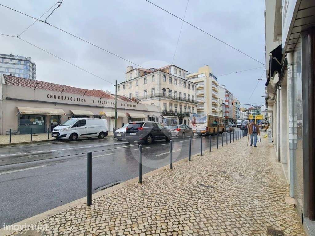 Loja clinica de analises e exames médicos nas Amoreiras em Lisboa-16