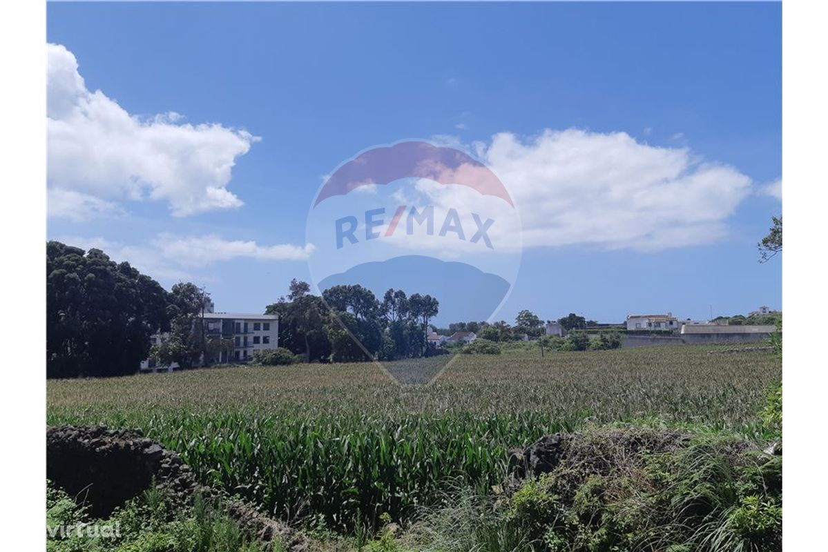 Terreno Urbanizável - 8.340 m² - Ponta Delgada