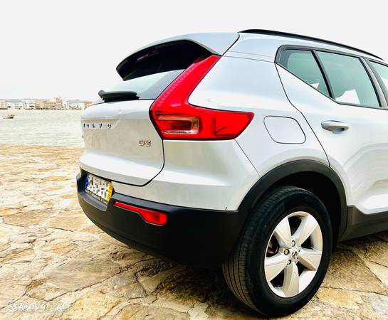 Volvo XC 40 2.0 D3 - 10