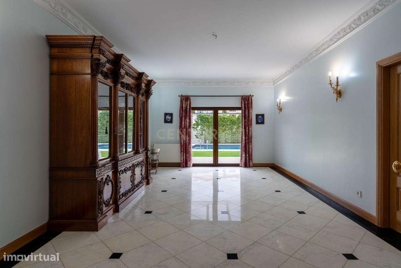 Moradia no Condomínio Privado da Penha Longa-6