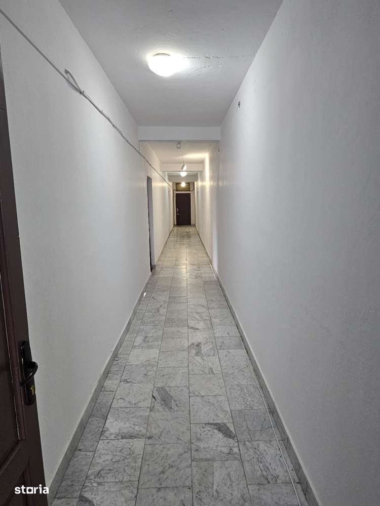 Cladire de birouri ideala pentru investitie sau sediu de firma - Imagine principală: 5/6