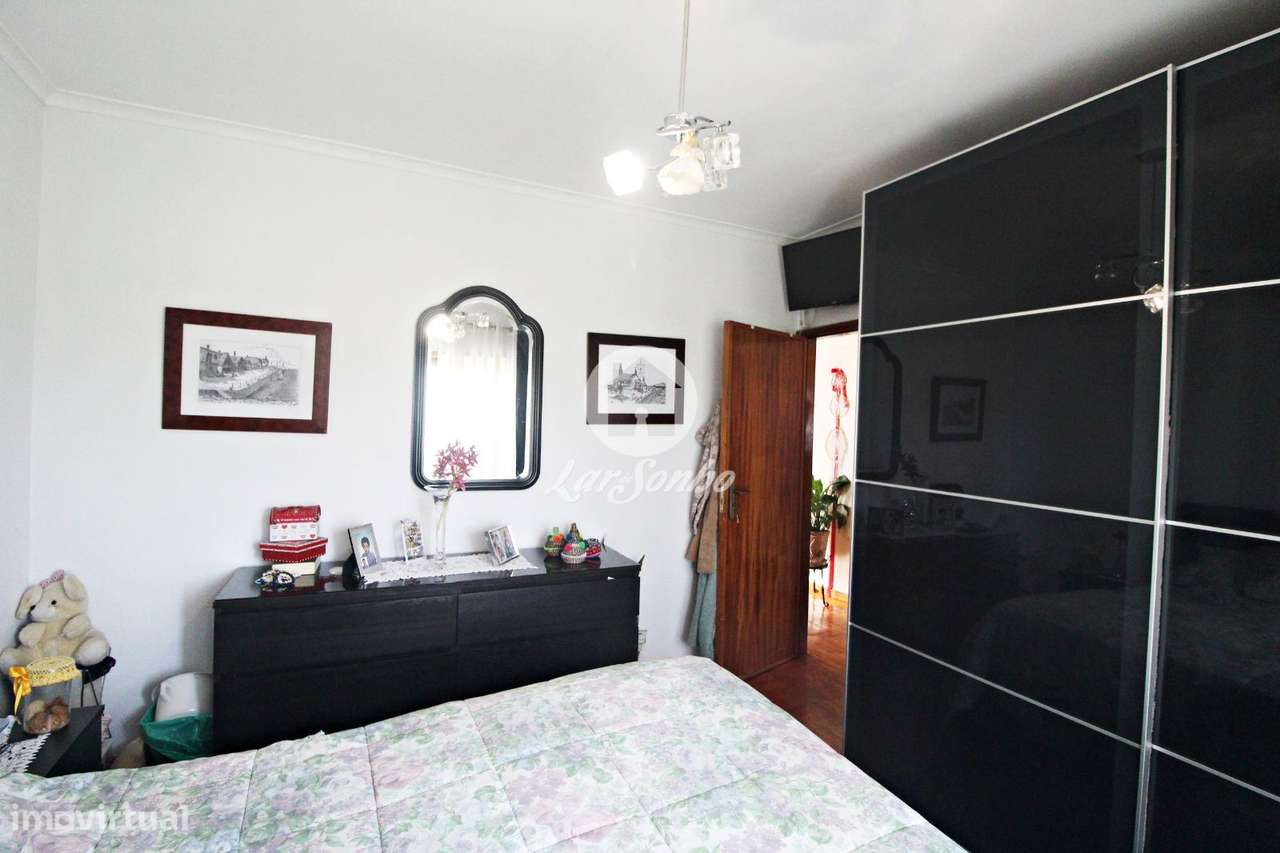 Apartamento T2 junto à Av da Conduta, Fânzeres, com Excelente Expos...-12