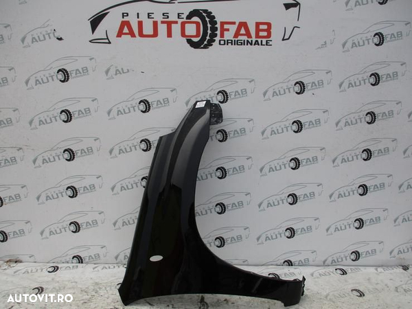 Aripa dreapta Toyota Rav 4 - cu gaura pentru antena an 2001-2002-2003-2004-2005 - 1