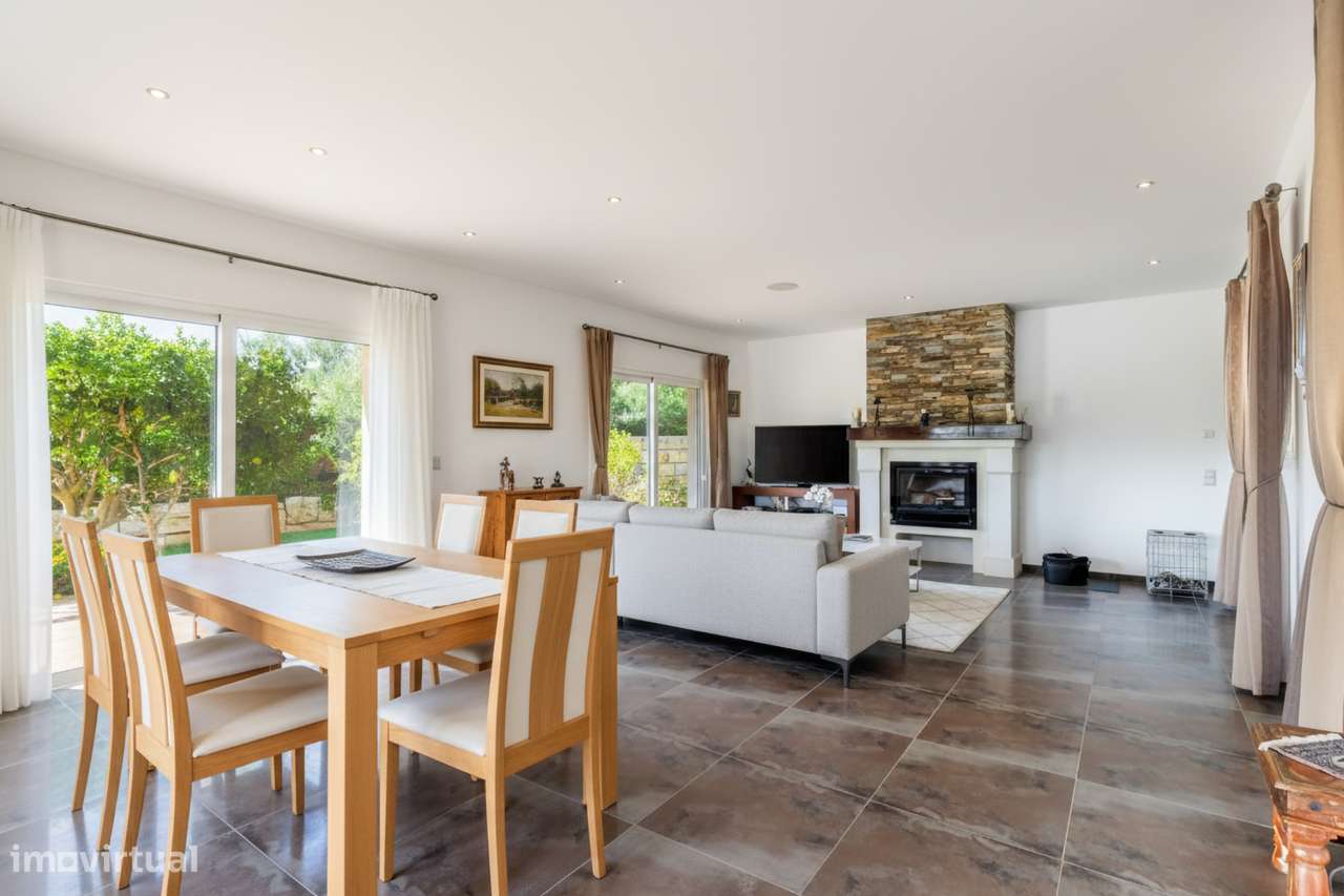 ELEGANTE MORADIA T3+1 COM VISTA MAR EM PORTO DE MÓS, LAGOS - Grande imagem: 5/48