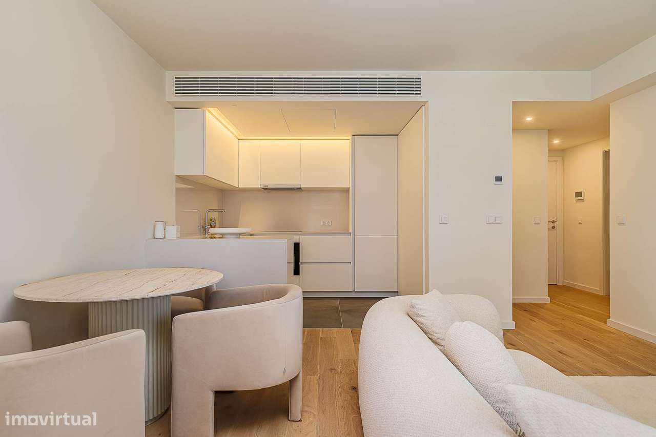 Apartamento t1 à venda na Avenida dos Combatentes, 70-8