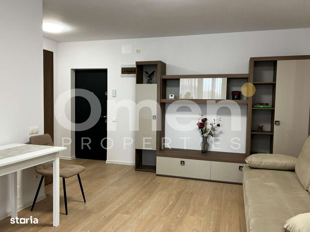 Închiriere apartament cu o cameră ultrafinisat, mobilat/utilat, bloc n - Imagine principală: 1/8