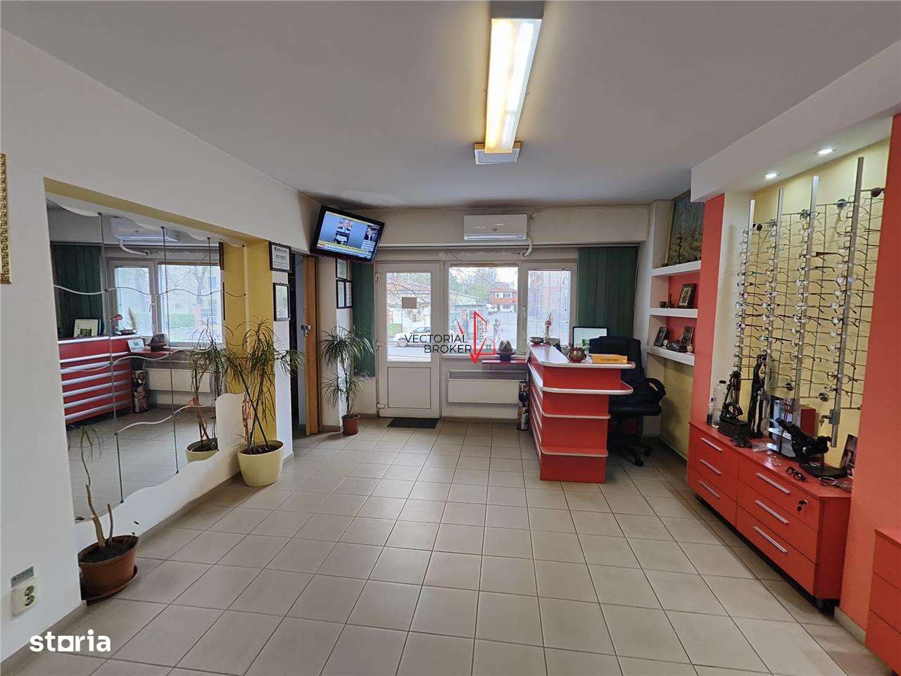 Inchiriere spatiu comercial, Intersectie Sos. Pantelimon cu Bd Ferdina - Imagine principală: 5/12