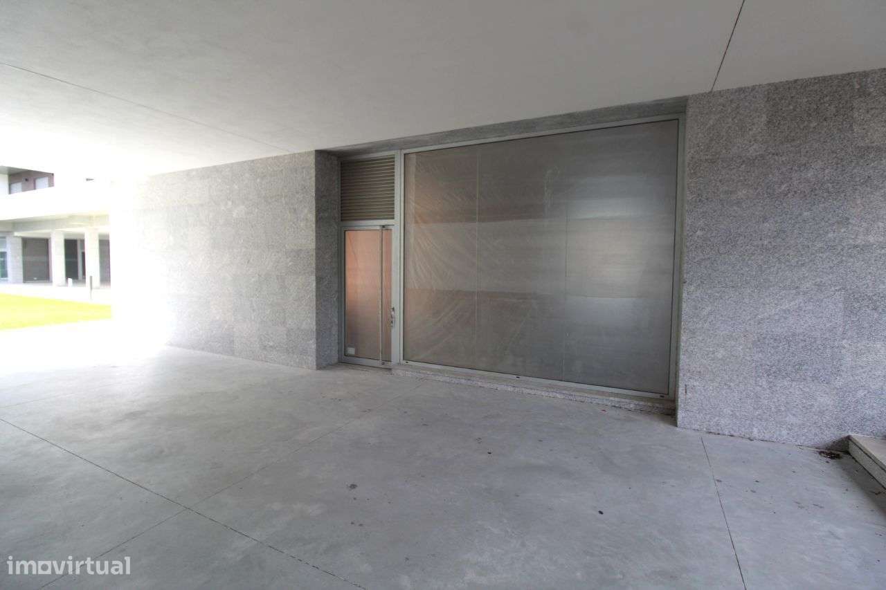 Loja com Excelentes Áreas - Grande imagem: 5/19