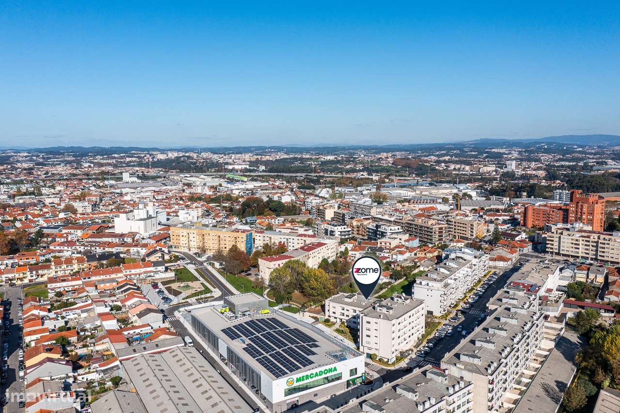 T2 com Varanda, Lugar de garagem e Arrumos em Custóias - Matosinhos-41