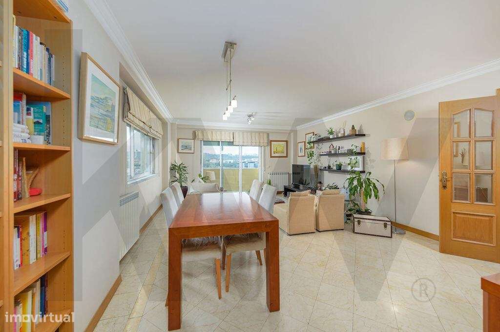 ARRENDAMENTO - APARTAMENTO T2 EQUIPADO E MOBILADO - NOVA CARNAXIDE - Grande imagem: 5/16