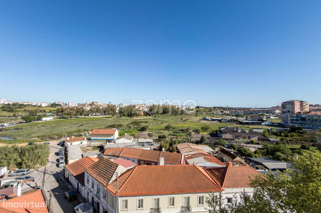 Apartamento T2 em Paivas, Amora-20