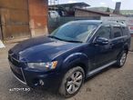 Dezmembrez Mitsubishi Outlander Facelift 2.2 Diesel 2006-2012 - 2