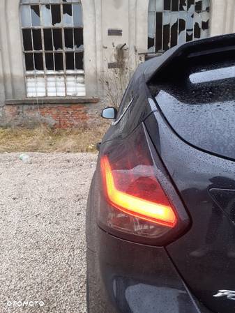 Ford Focus 1.0 EcoBoost Start-Stopp-System ST-Line - 17