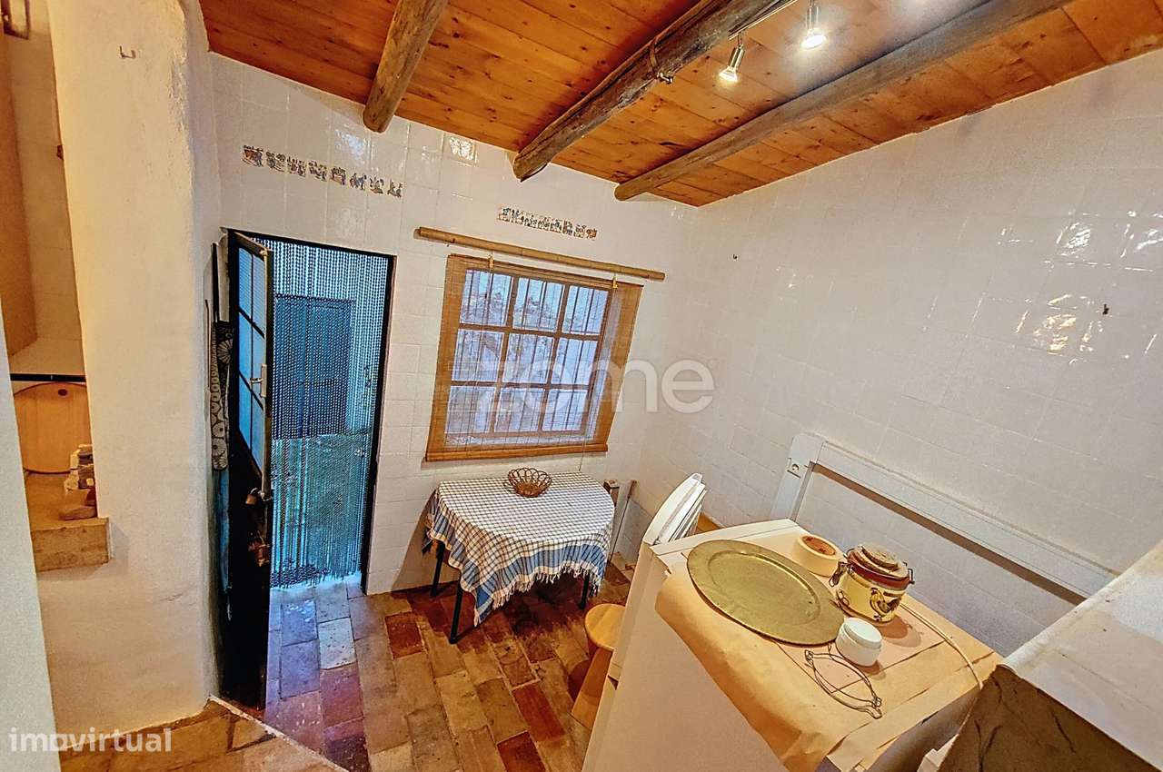 Moradia V2 no centro de São Marcos da Serra-18