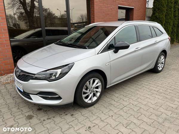 Opel Astra 1.2 Turbo Start/Stop Sports Tourer Edition - 1