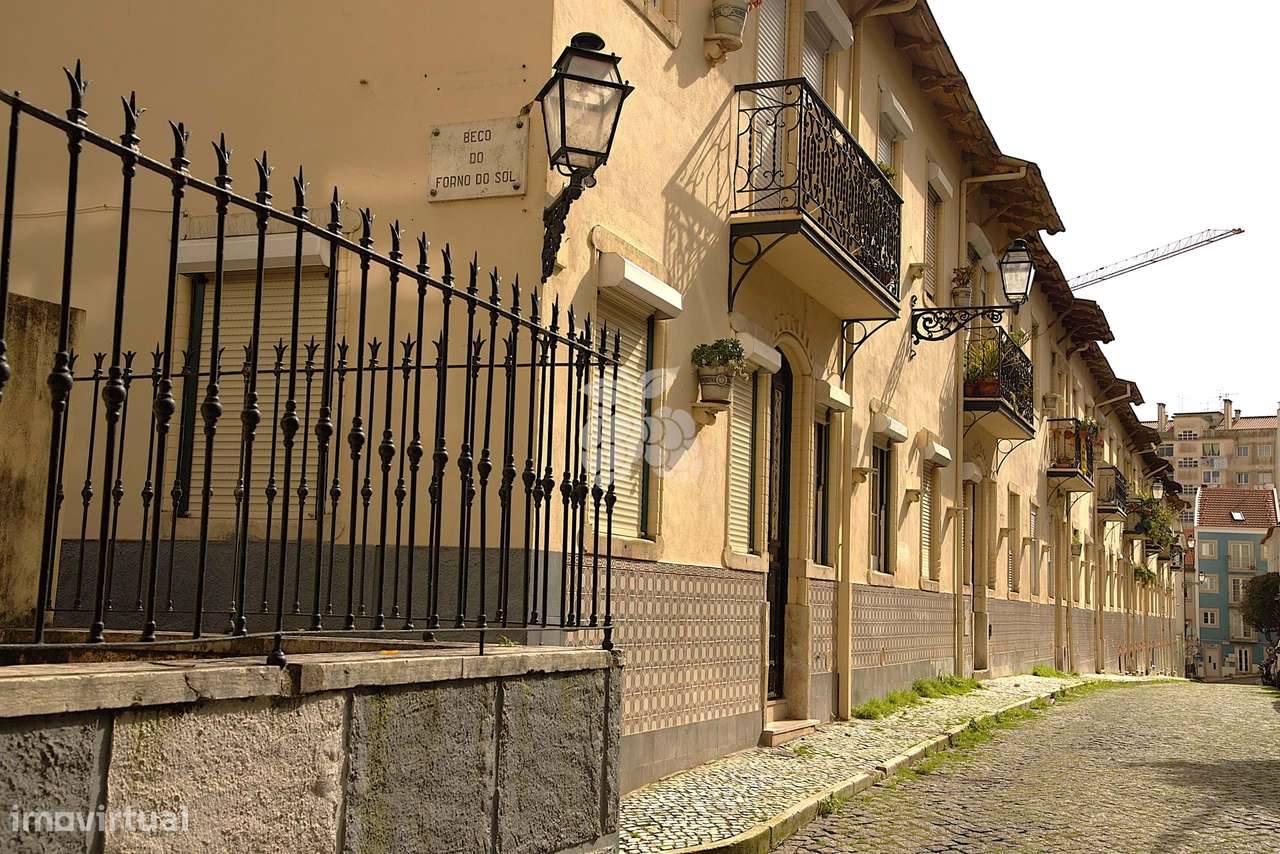 Prédio / Moradia com 2 andares, com projecto-12