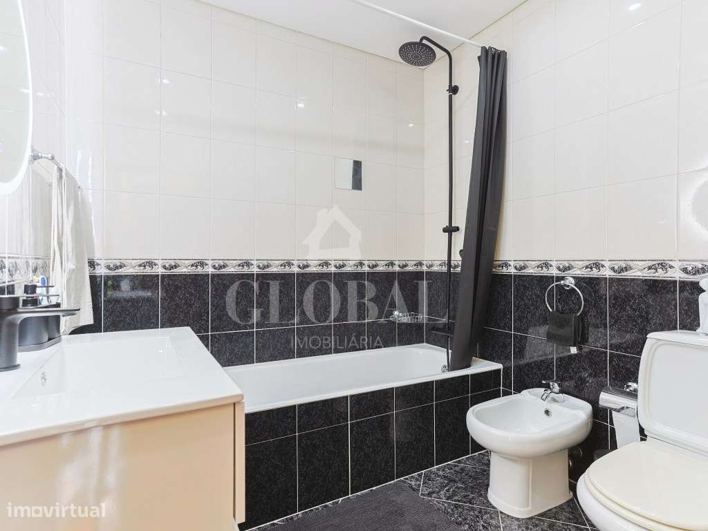 APARTAMENTO T3 SERZEDO-10