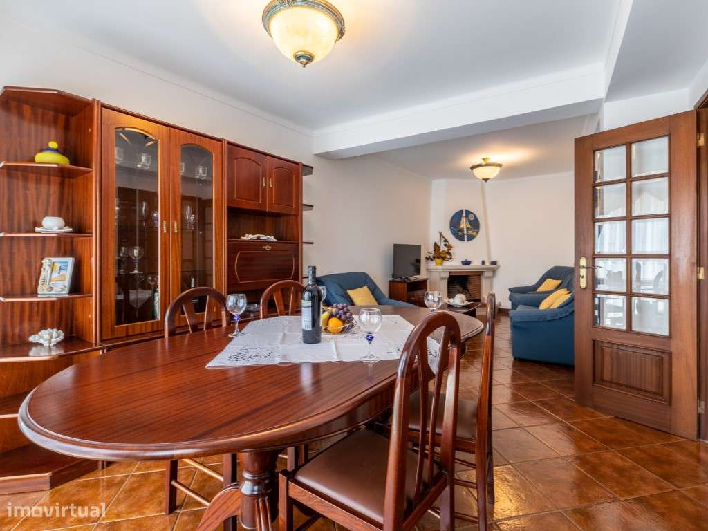 Moradia Triplex com Vista Mar e Terraço Privativo no Coração da Naz...-6