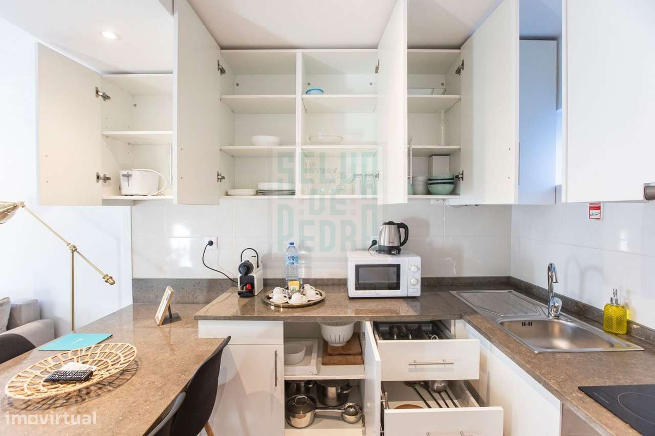 Moradia V2 mobilada e equipada para AL-5