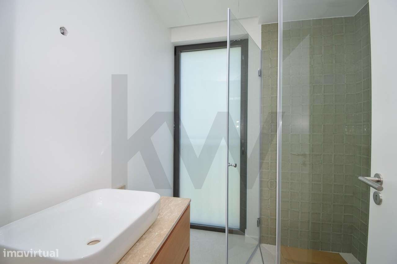 Moradia Contemporânea T5 no Oeiras Golf & Residence-23