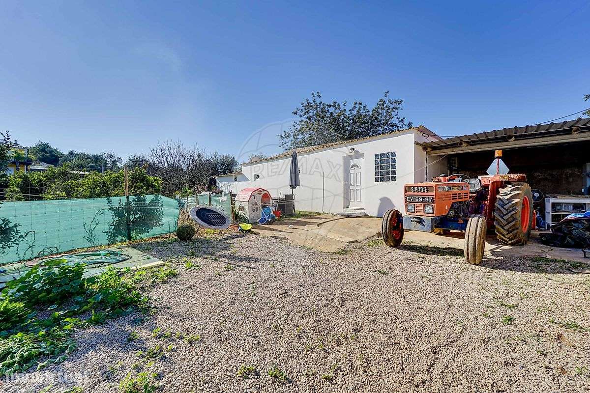 Moradia T15 para venda-39