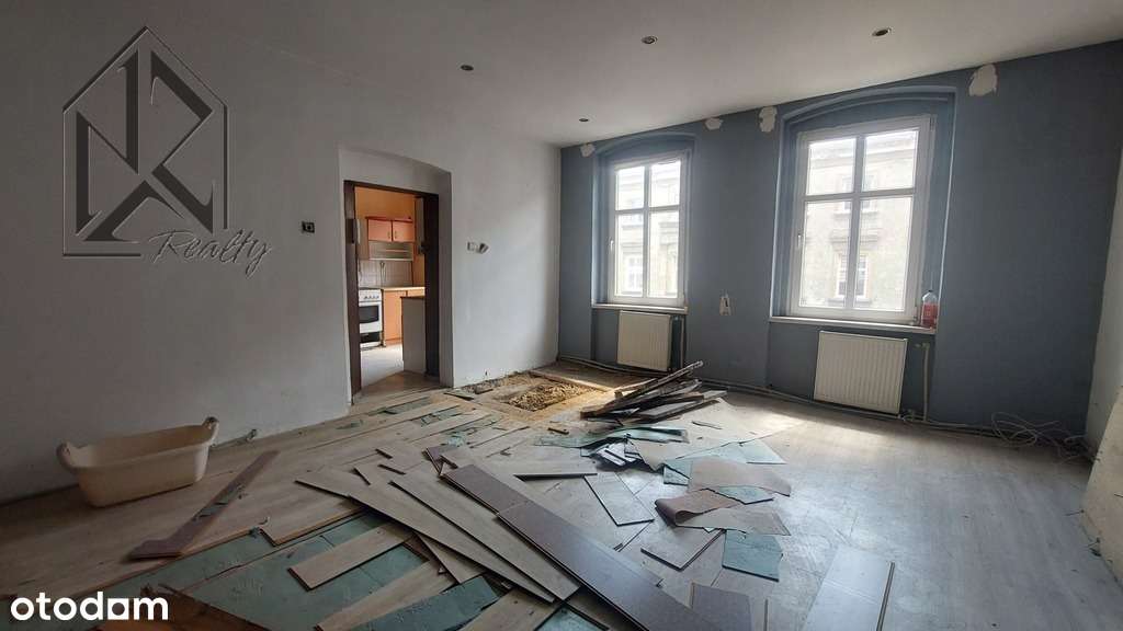 Kawalerka w dobrej cenie! Bytom-Centrum-Katowicka!-4