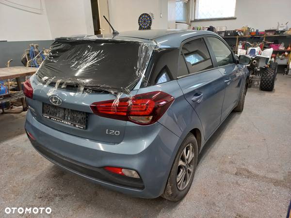 Hyundai i20 - 10