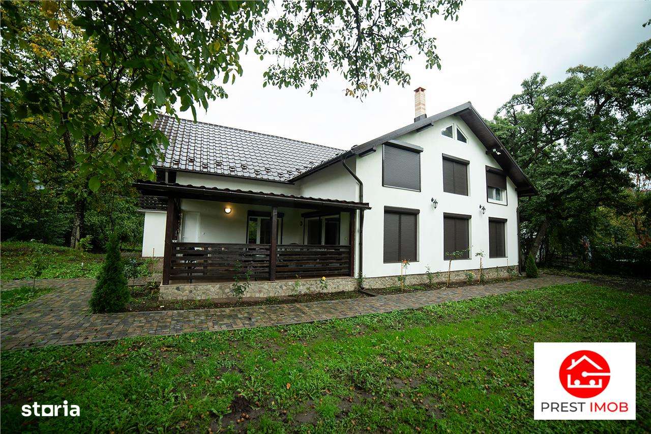 De vanzare 2 vile deosebite cu activitate hoteliera in zona turistica - Imagine principală: 2/20