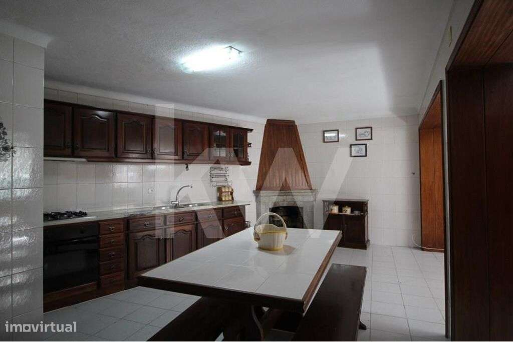 Moradia Geminada Remodelada em Bobadela, Oliveira do Hospital, Coimbra - Grande imagem: 5/46