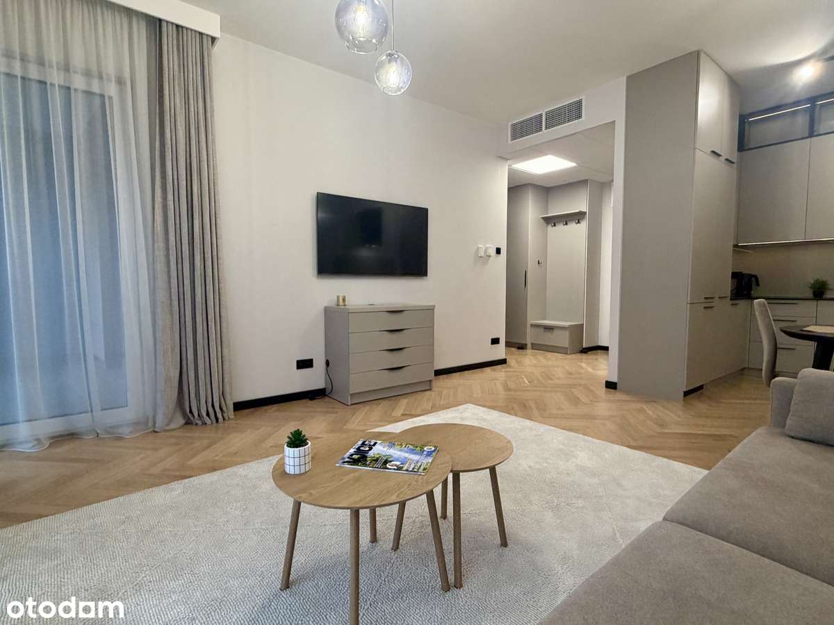 Elegancki Apartament na 11 piętrze / (First Tenant) - Wola - Pełny obrazek: 2/16