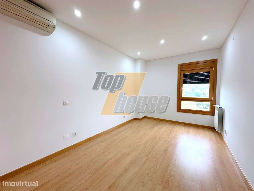 Excelente Apartamento T3 - Colinas do Cruzeiro-15