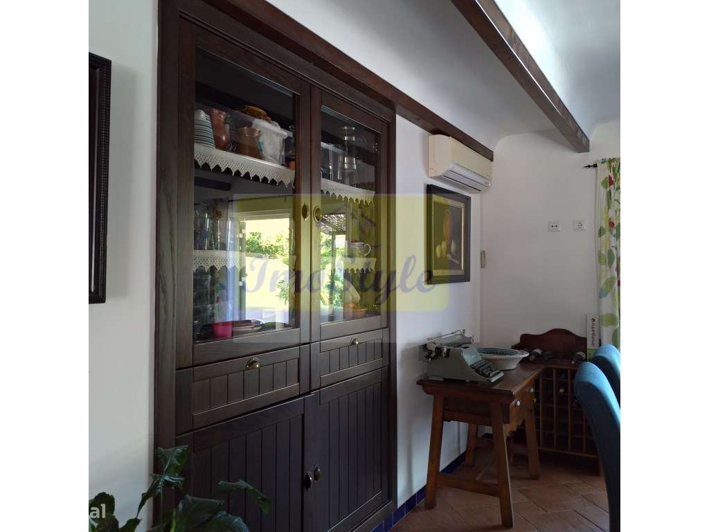 Moradia isolada com cave e apartamento independente em Castro Marim-25