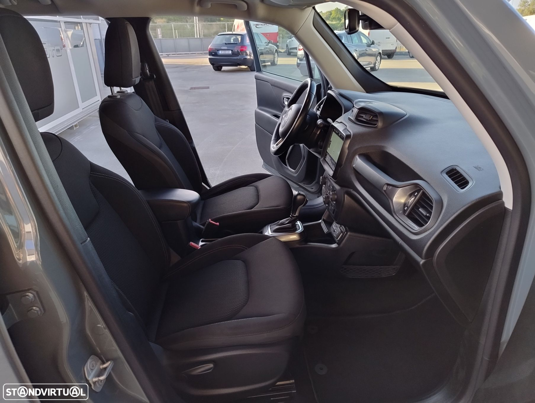 Jeep Renegade 1.6 MJD Limited DCT - 21