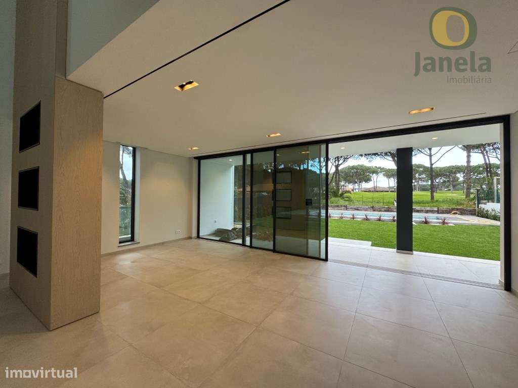 Moradia T4 de Luxo com Piscina, em Primeira Linha de Golfe, Vilamoura-20