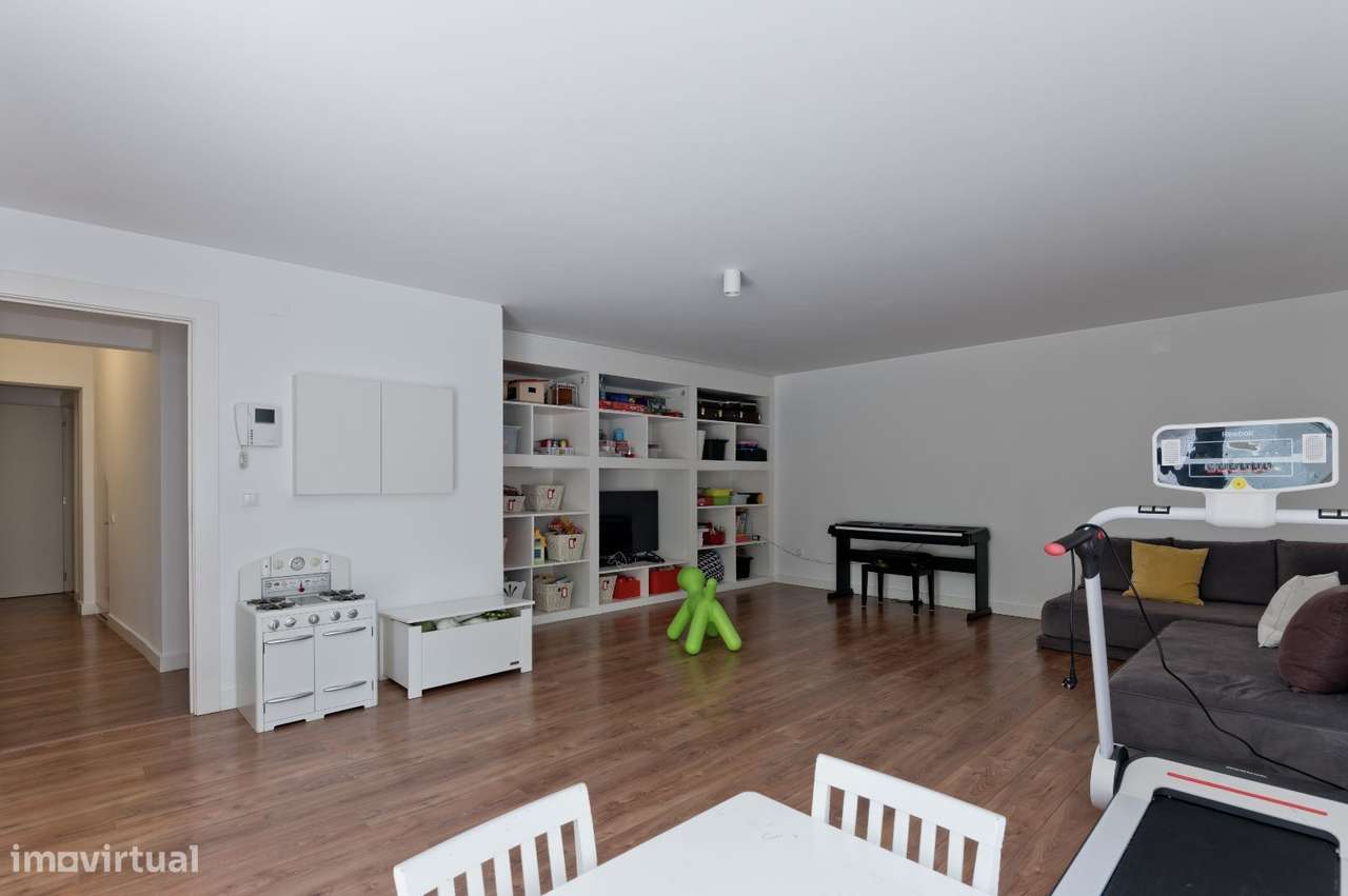 Moradia T5 + 1 com piscina, Bicesse, Cascais-16