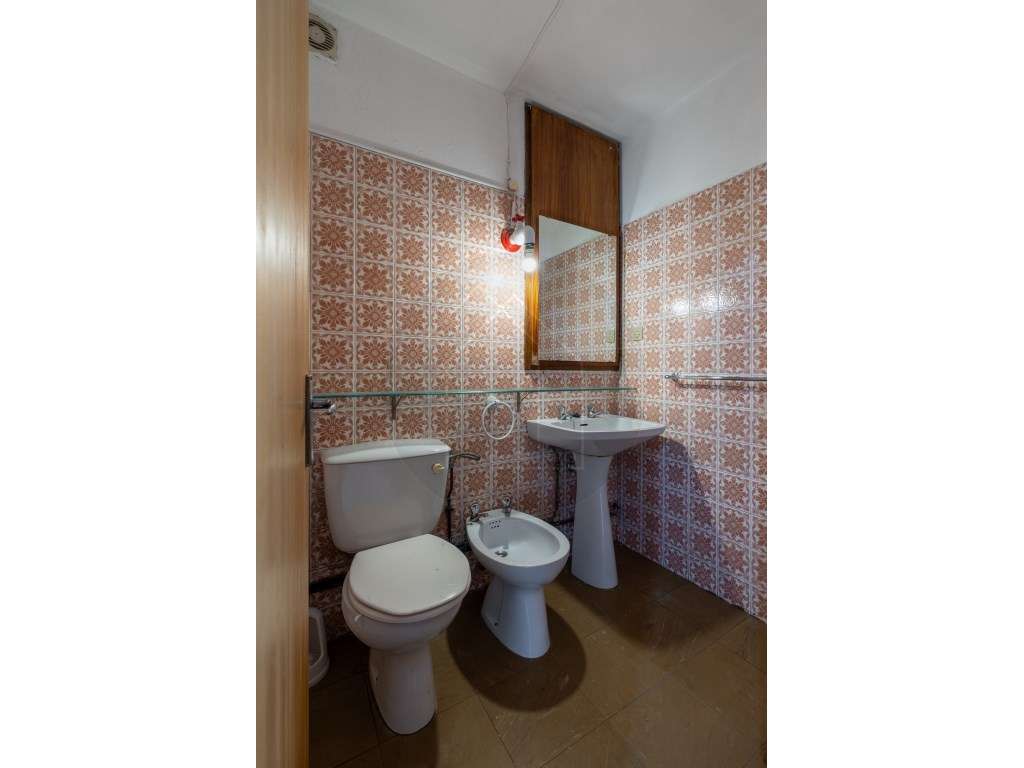 Apartamento T3 Vistas desafogadas em Ramalde, Porto-19