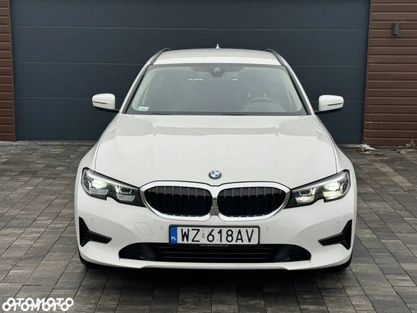 BMW Seria 3 318i Business Edition - 6