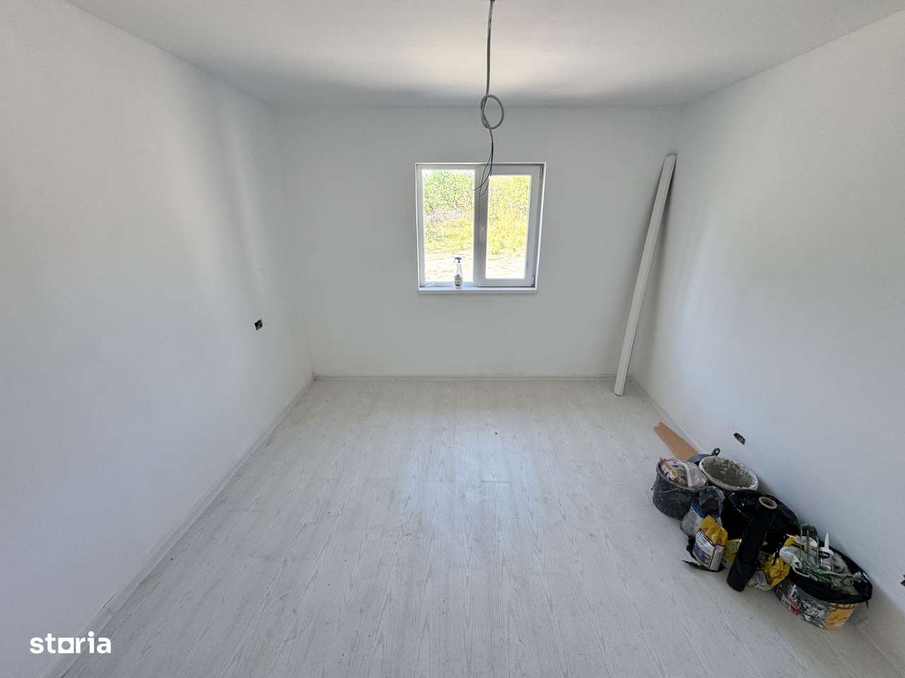 475 mp teren! 2 BAI! CANALIZARE!Incalz in pard! Casa 4 camere, Tomesti - Imagine principală: 4/8