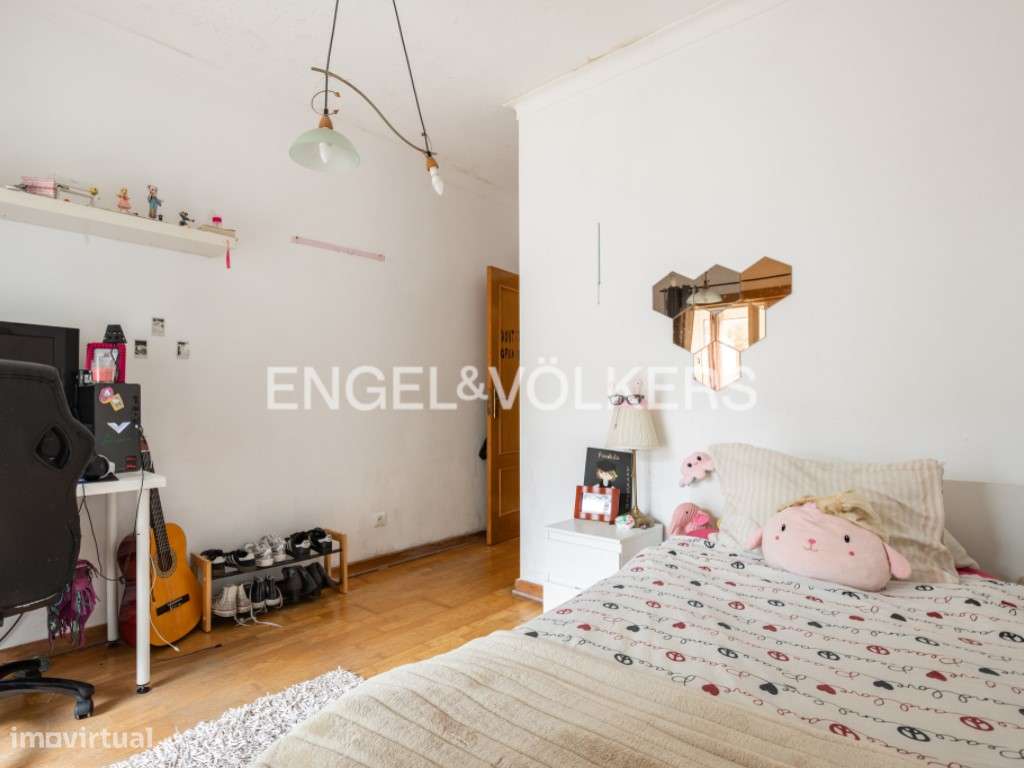 Apartamento T2 mobilado na Quinta do Texugo-13