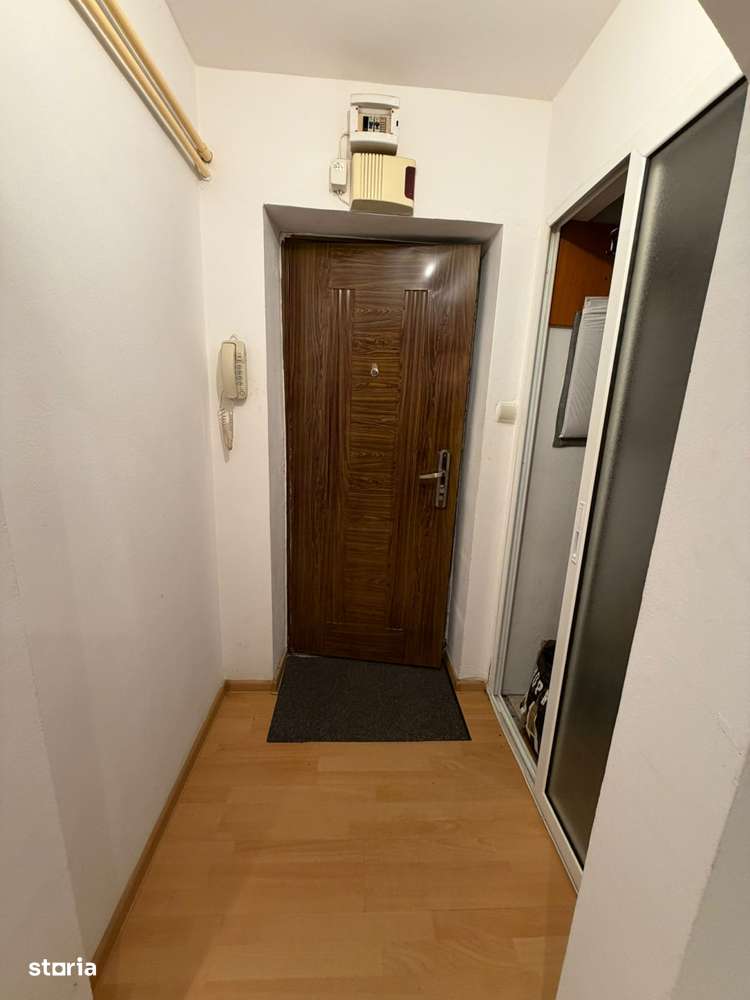 Vand 3 Camere Decomandat Parter-0