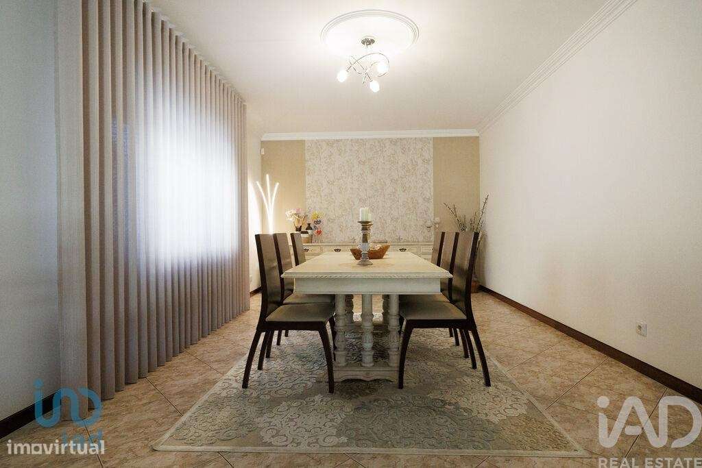 Casa / Villa T3 em São Pedro da Torre de 364,00 m2 - Grande imagem: 4/23