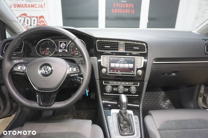 Volkswagen Golf 2.0 BlueTDI DSG Highline - 21