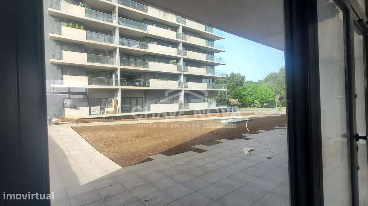 T2 Novo c/ Lugar de Garagem em Oliveira do Douro-4