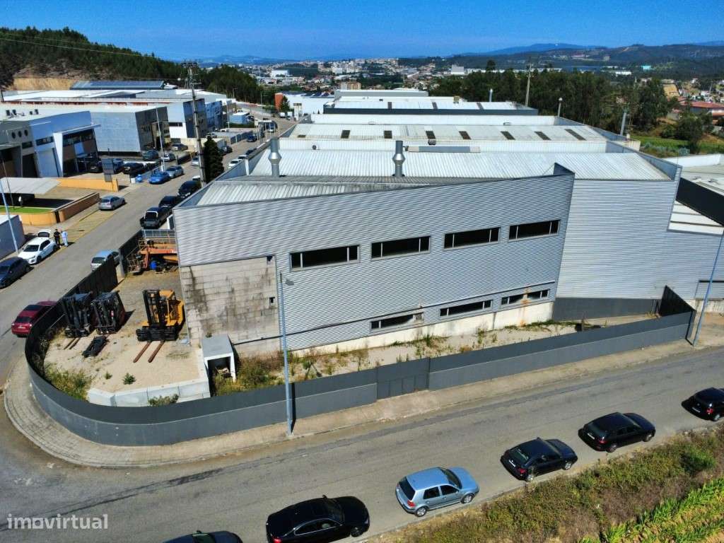 Armazém Industrial na Trofa-1