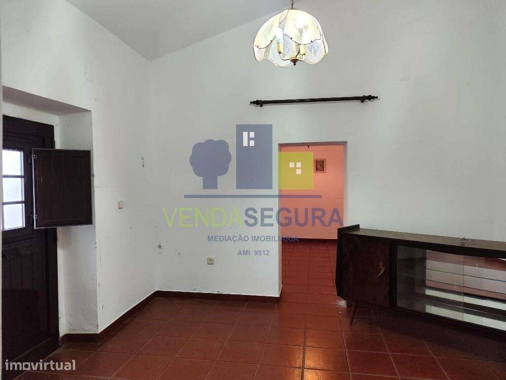 Moradia R/C T3 com quintal | Santo Aleixo da Restauração - Grande imagem: 3/30