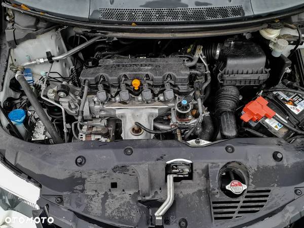 Honda Civic Tourer 1.8 i-VTEC Elegance - 11