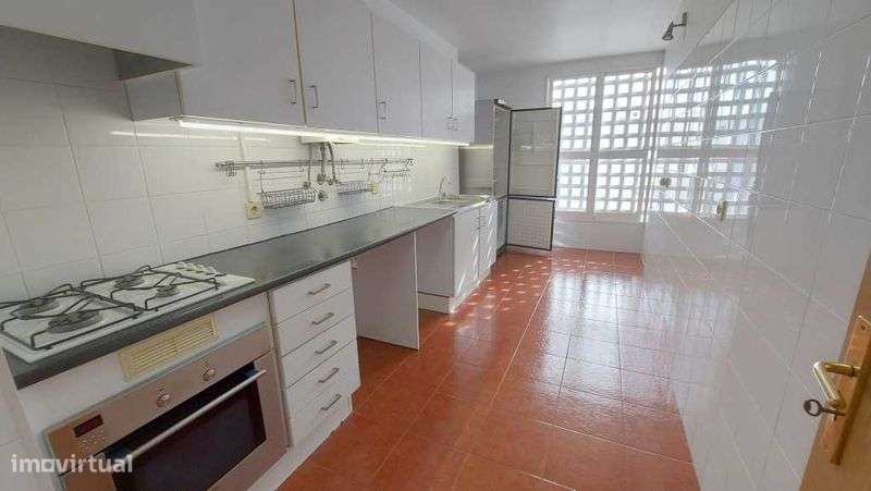 T2 boas áreas Arrendo - Carnaxide Ref_0534A - Grande imagem: 5/12