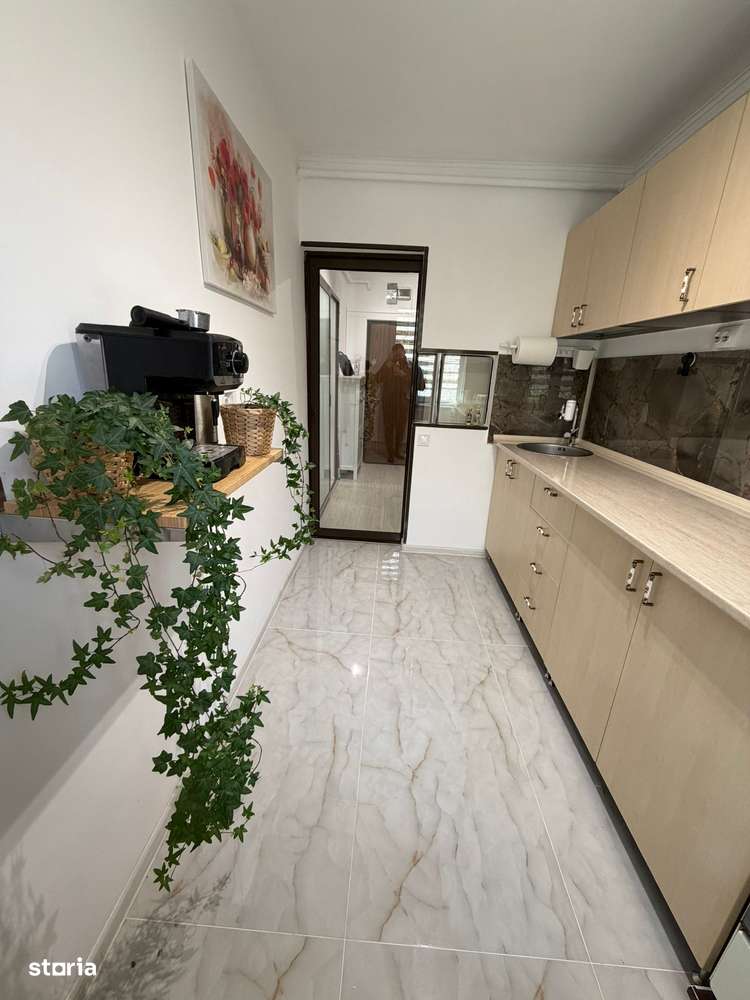 Apartament 2 camere de vanzare Dr Taberei metrou la bloc-9